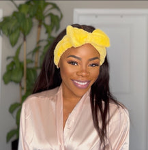 Load image into Gallery viewer, Fashionable Reusable Makeup Headband ( yellow)
